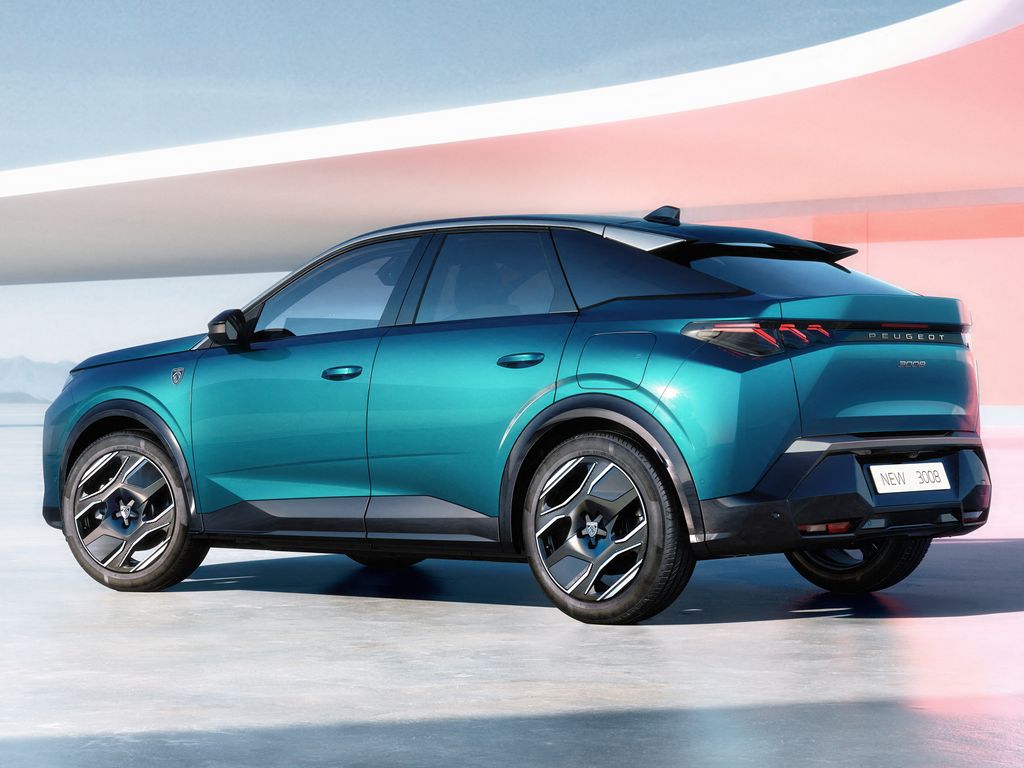 Peugeot 3008 GT Hybrid 145 e-DCS 6
